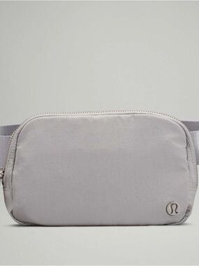 NWT Lululemon Everywhere Belt Bag 1L Gray Silver Drop One Size